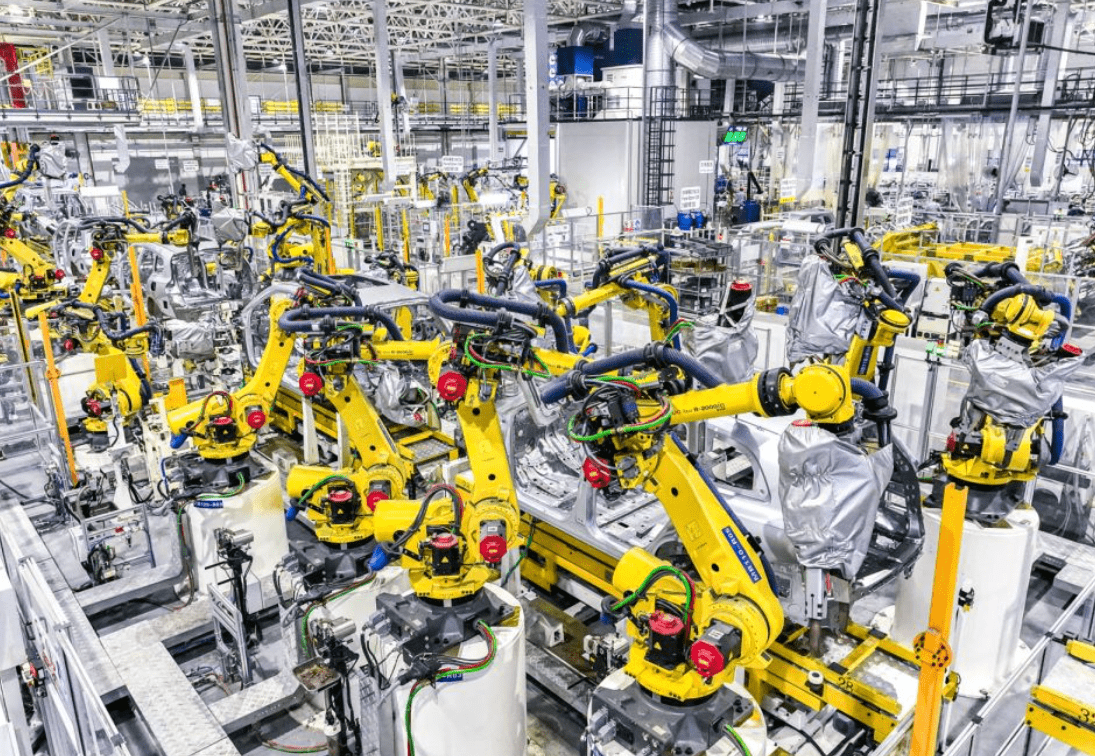 問界新M7爆單背后的技術開發驅動 余承東親臨工廠保交付的啟示